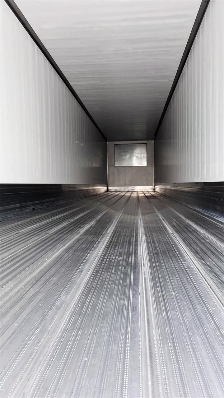 2024 UTILITY 3000R 9007000637 2024 UTILITY 3000R 9007000637