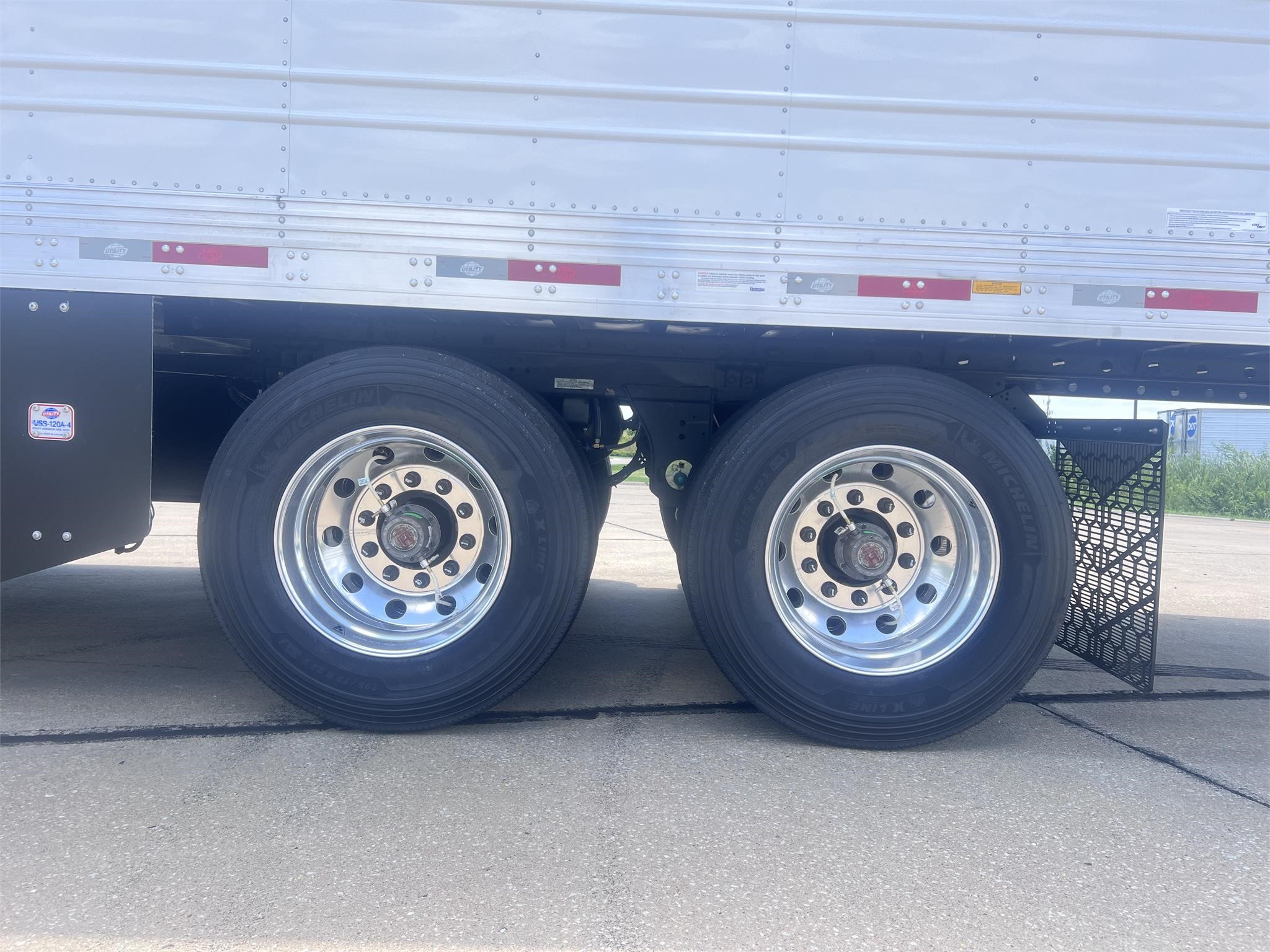 2025 UTILITY 3000R REEFER TRAILER - image 5 of 6