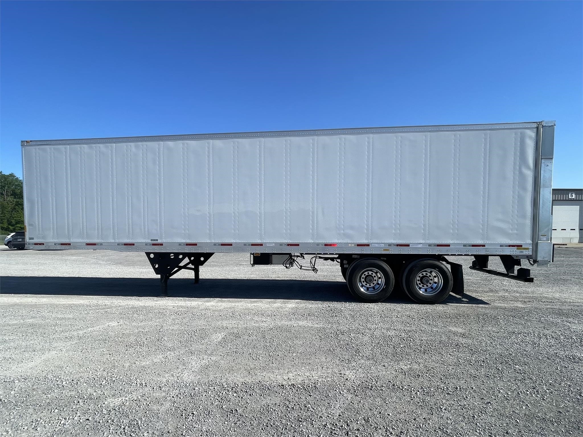 2025 UTILITY 36' 4000D-X - image 6 of 6
