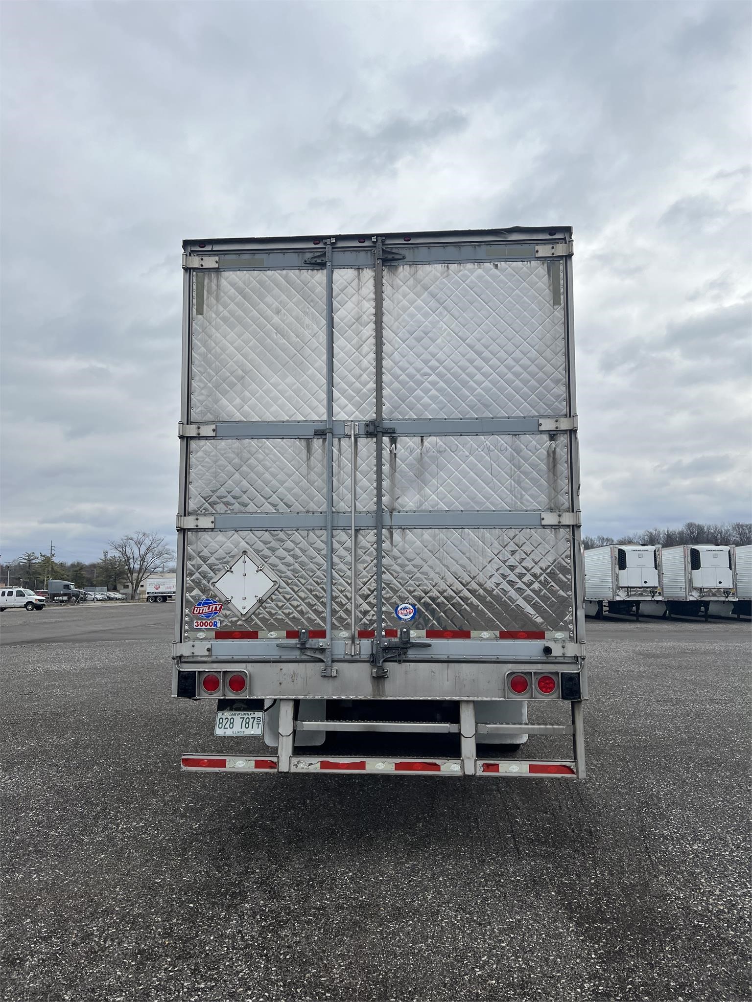 2015 UTILITY MULTI-TEMP REEFER 8010096402 2015 UTILITY MULTI-TEMP REEFER 8010096402
