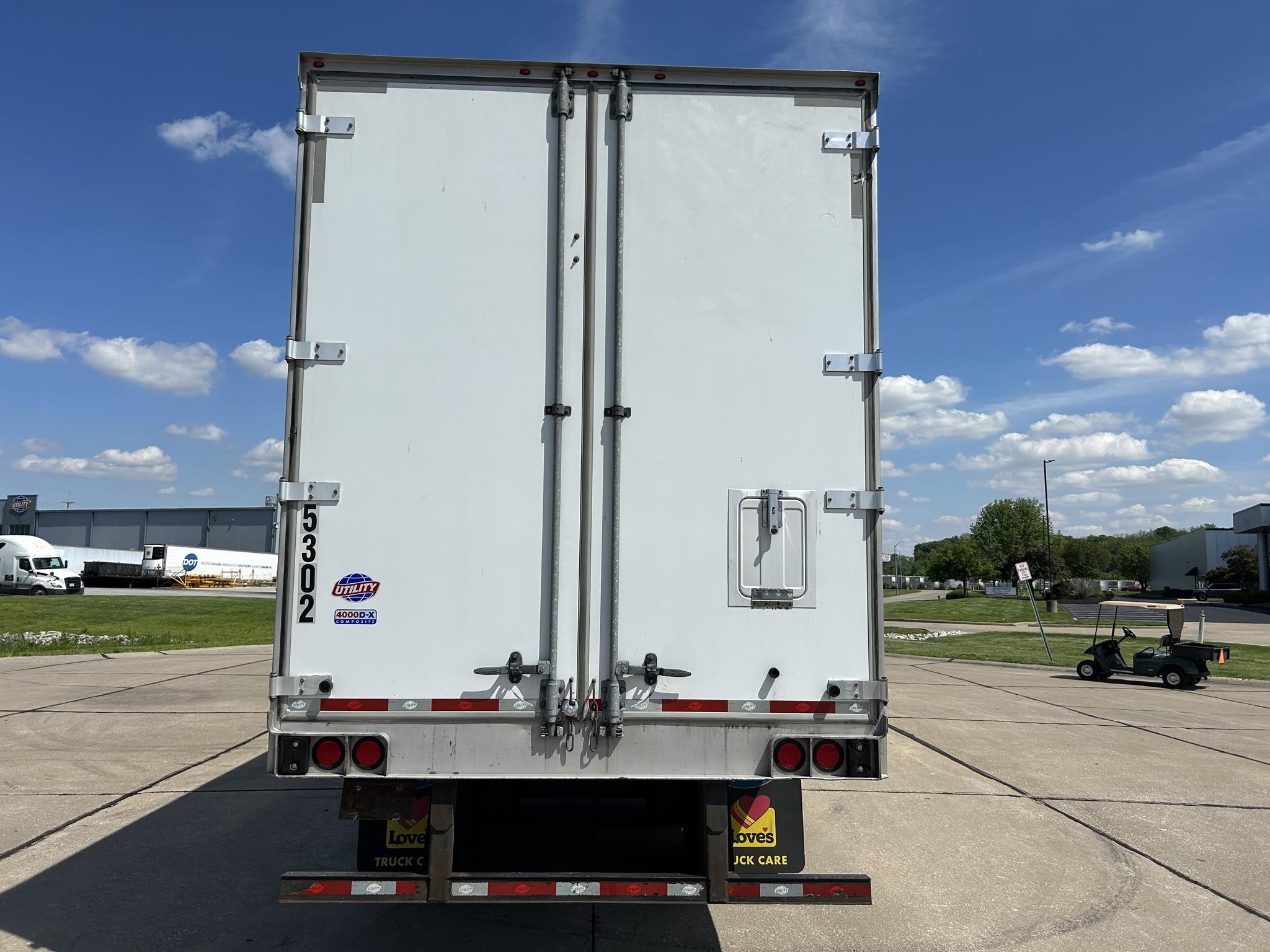 2019 UTILITY 4000D-X - image 4 of 6