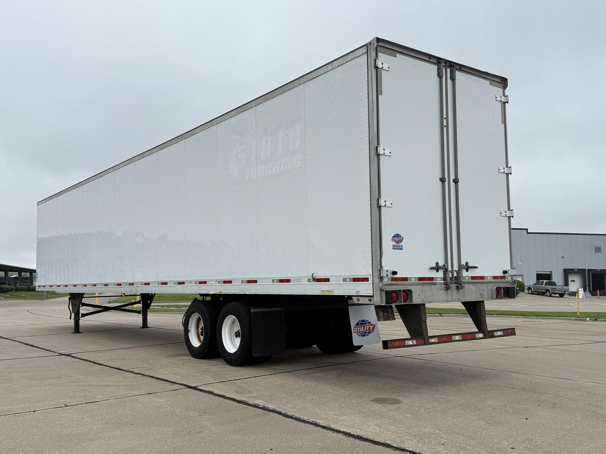 2016 UTILITY 4000D-X - image 4 of 6