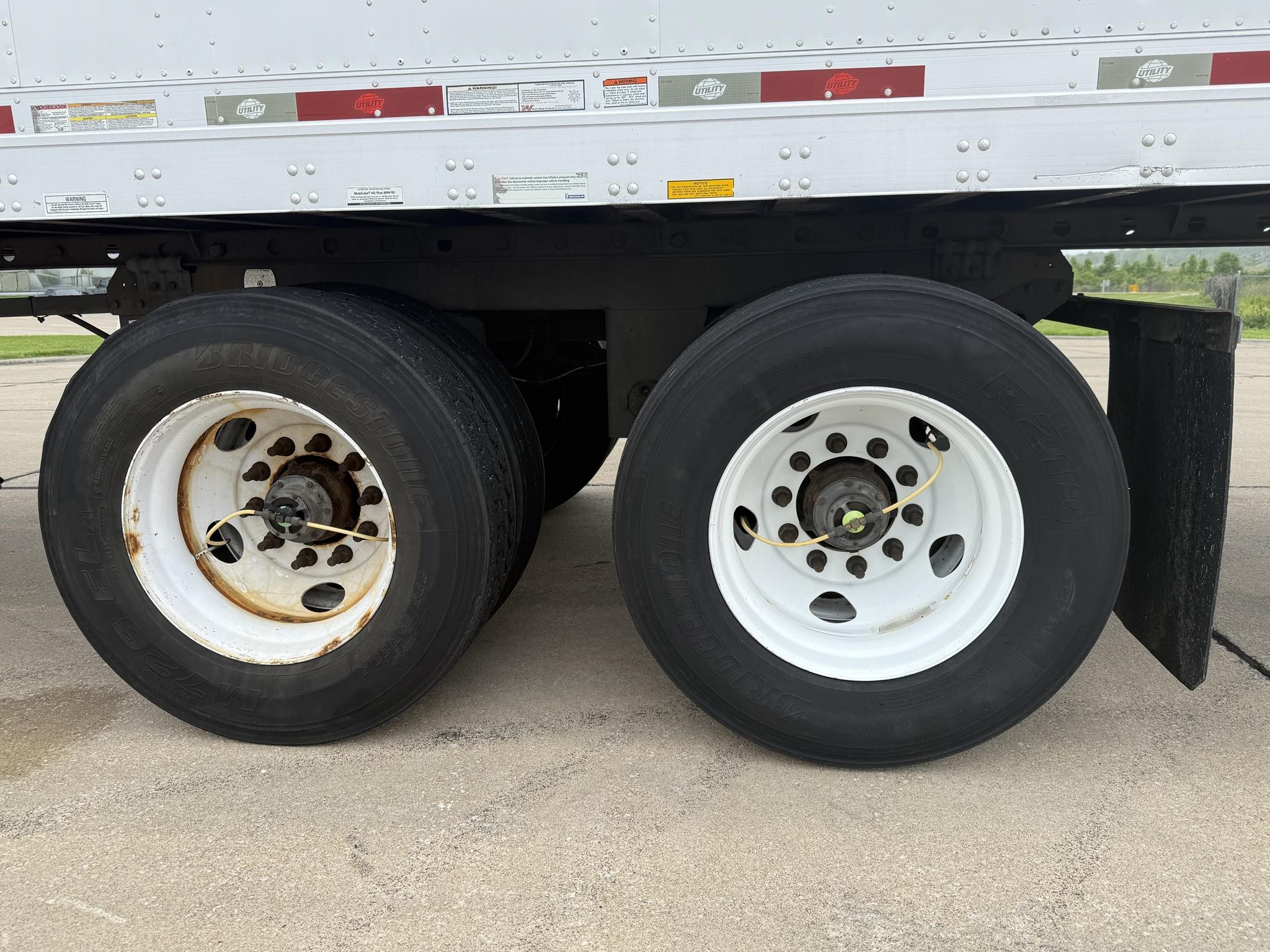 2016 UTILITY 4000D-X - image 5 of 6