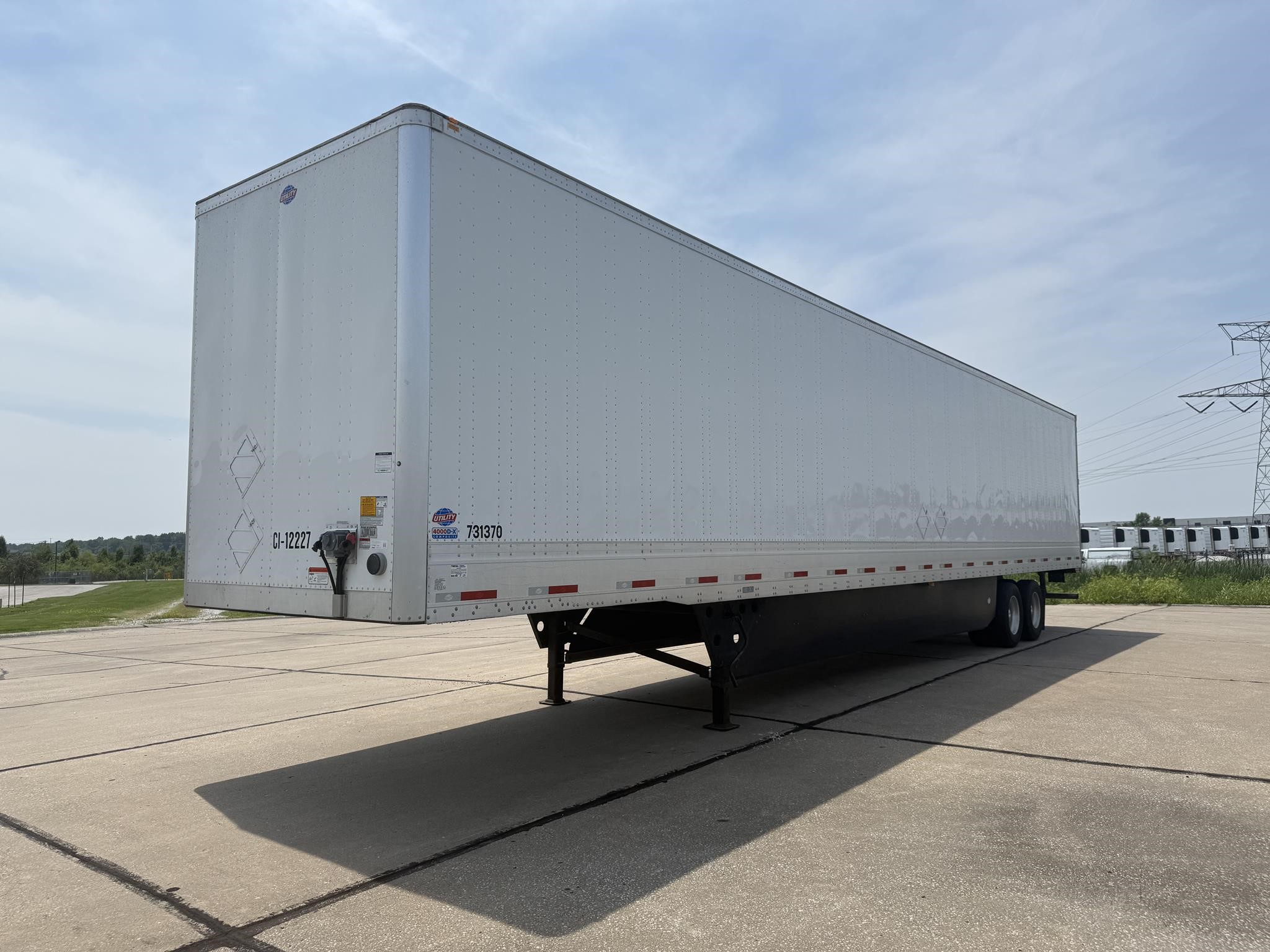 2023 UTILITY 4000D-X TBR - image 3 of 6