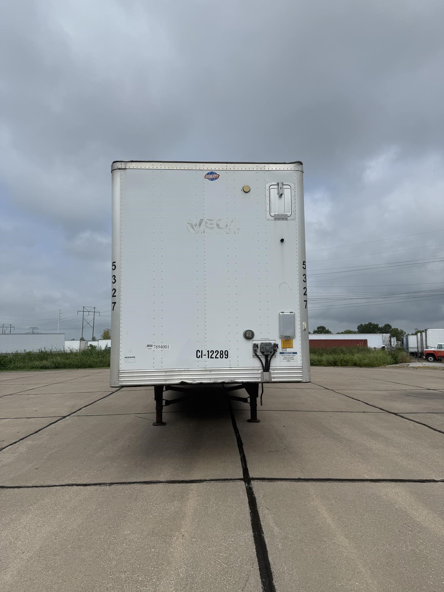 2014 UTILITY 4000D-X - image 2 of 6