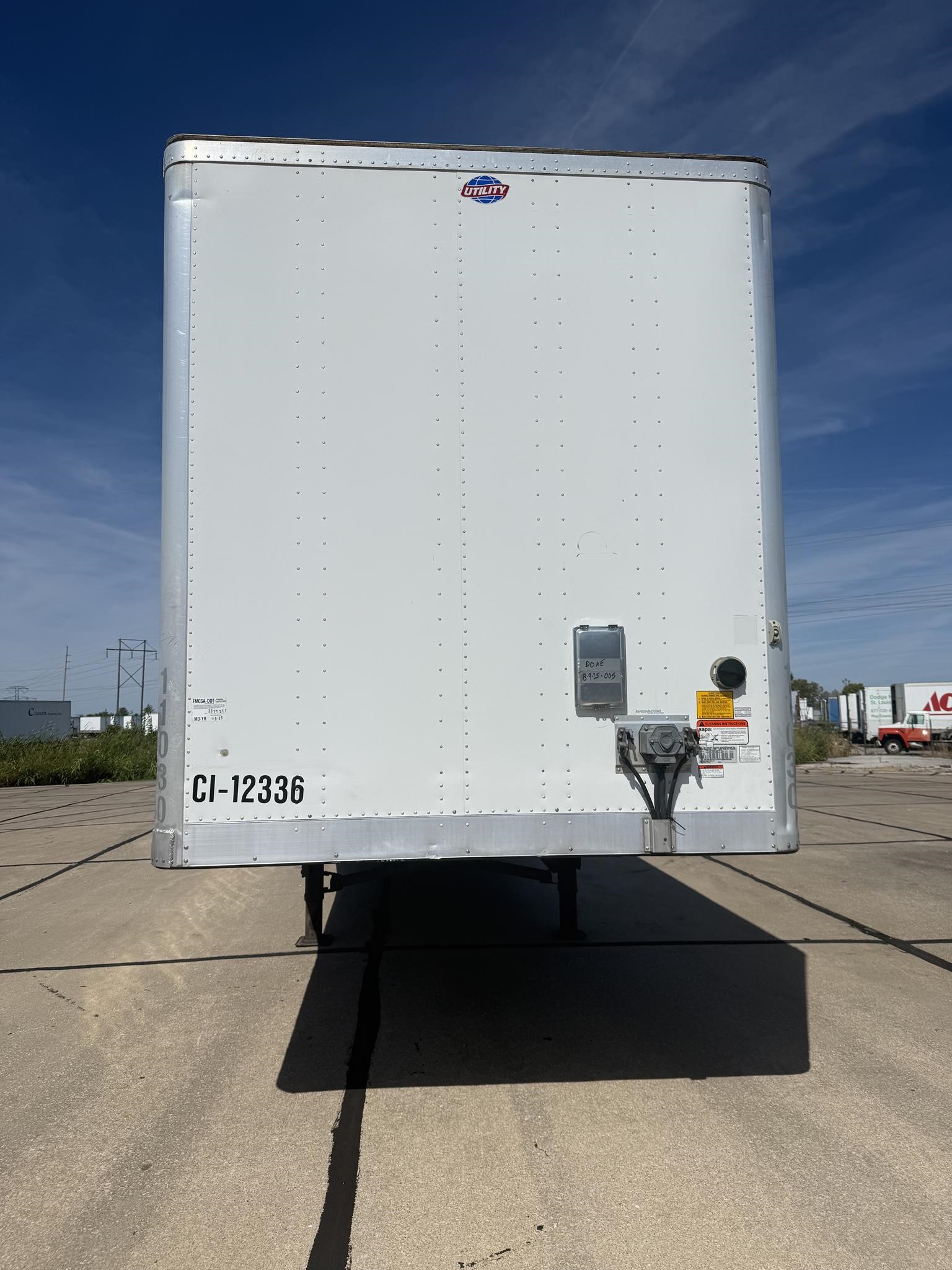 2019 UTILITY 4000D-X - image 2 of 6