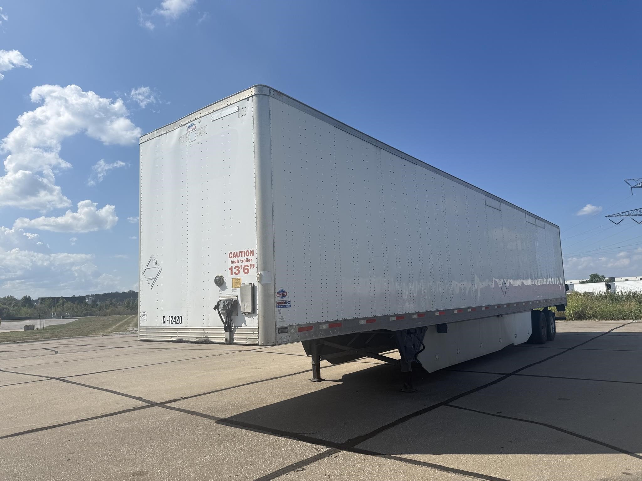 2012 UTILITY 4000D-X 10013679834 2012 UTILITY 4000D-X 10013679834