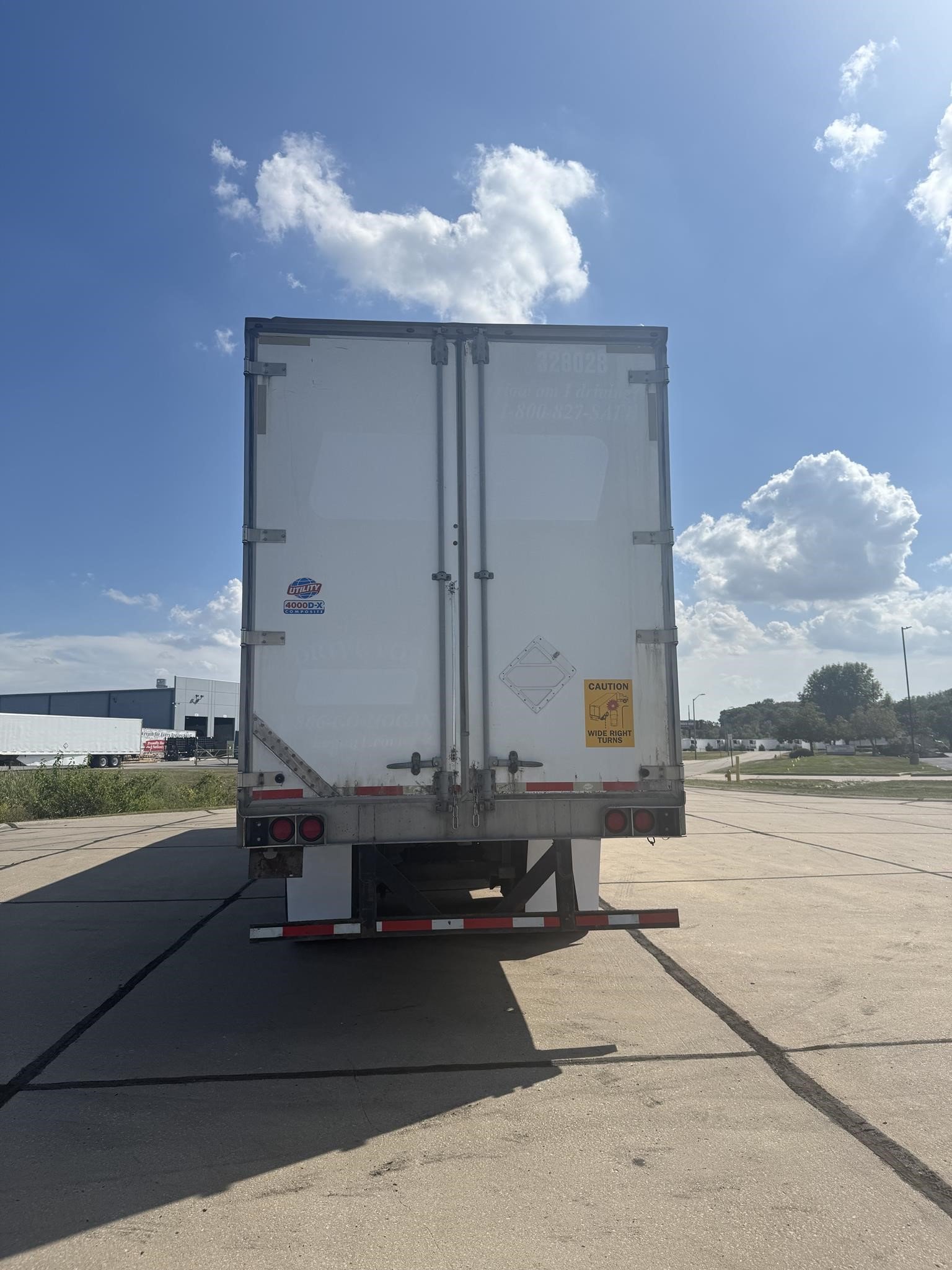 2012 UTILITY 4000D-X 10013679855 2012 UTILITY 4000D-X 10013679855