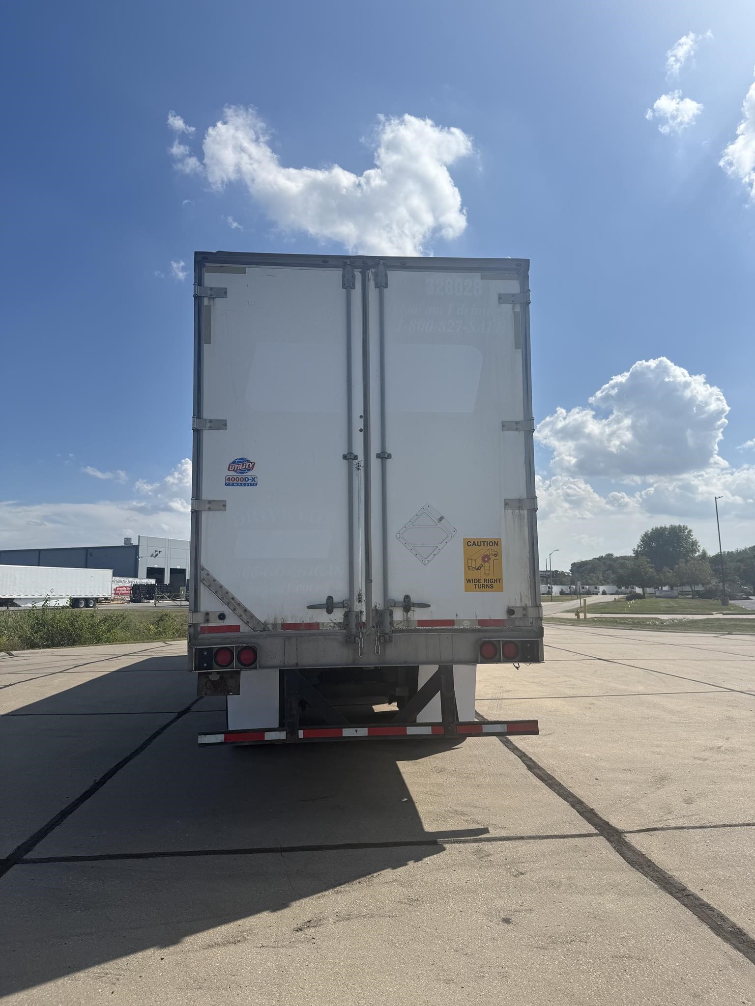 2012 UTILITY 4000D-X 10013679855 2012 UTILITY 4000D-X 10013679855