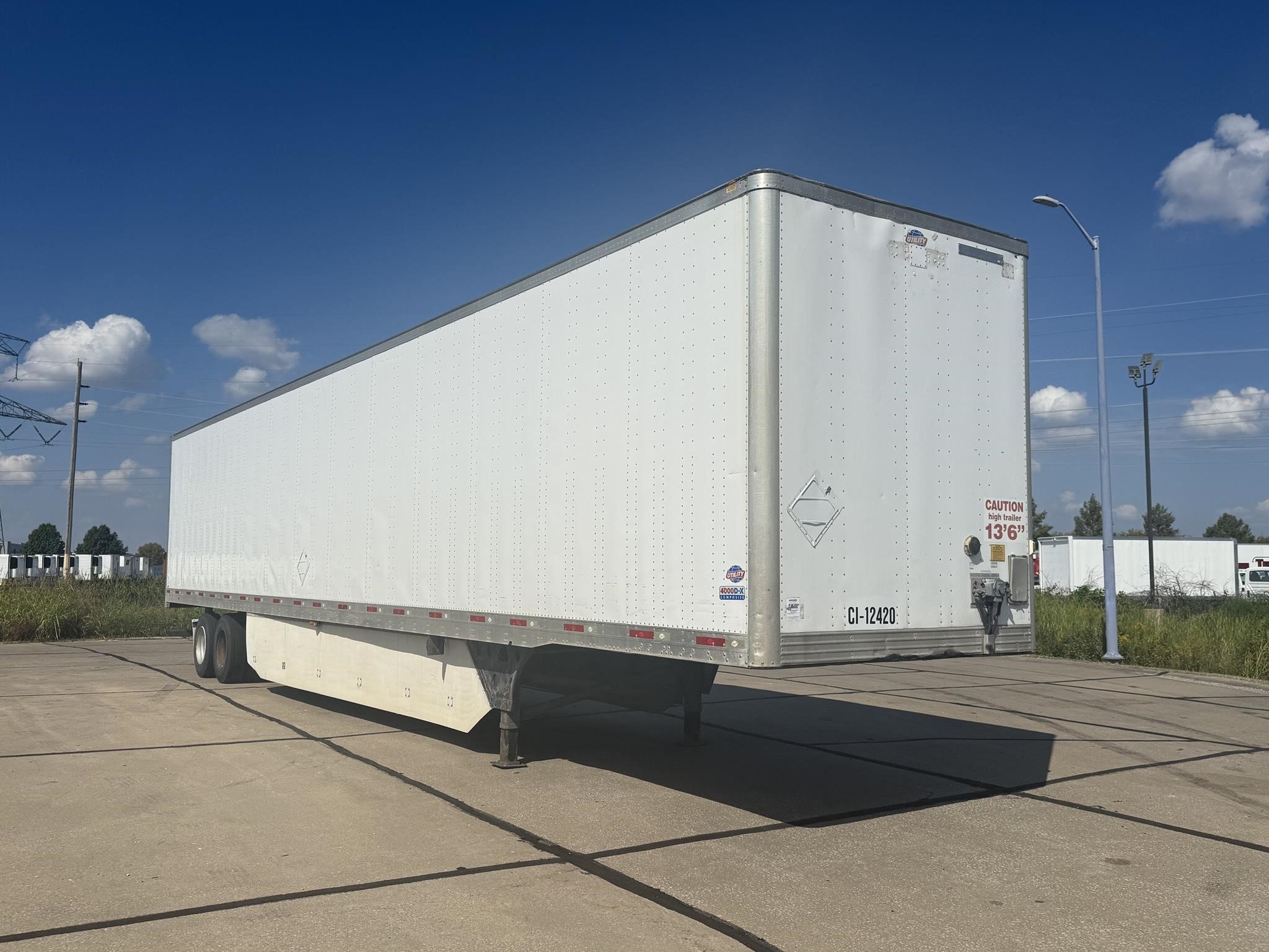 2012 UTILITY 4000D-X 10013679909 2012 UTILITY 4000D-X 10013679909