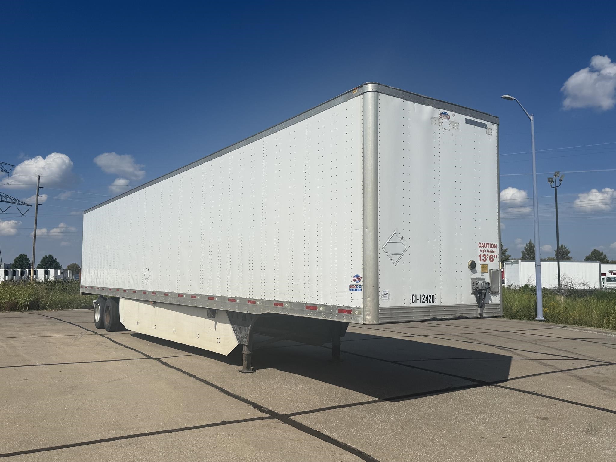 2012 UTILITY 4000D-X 10013679909 2012 UTILITY 4000D-X 10013679909