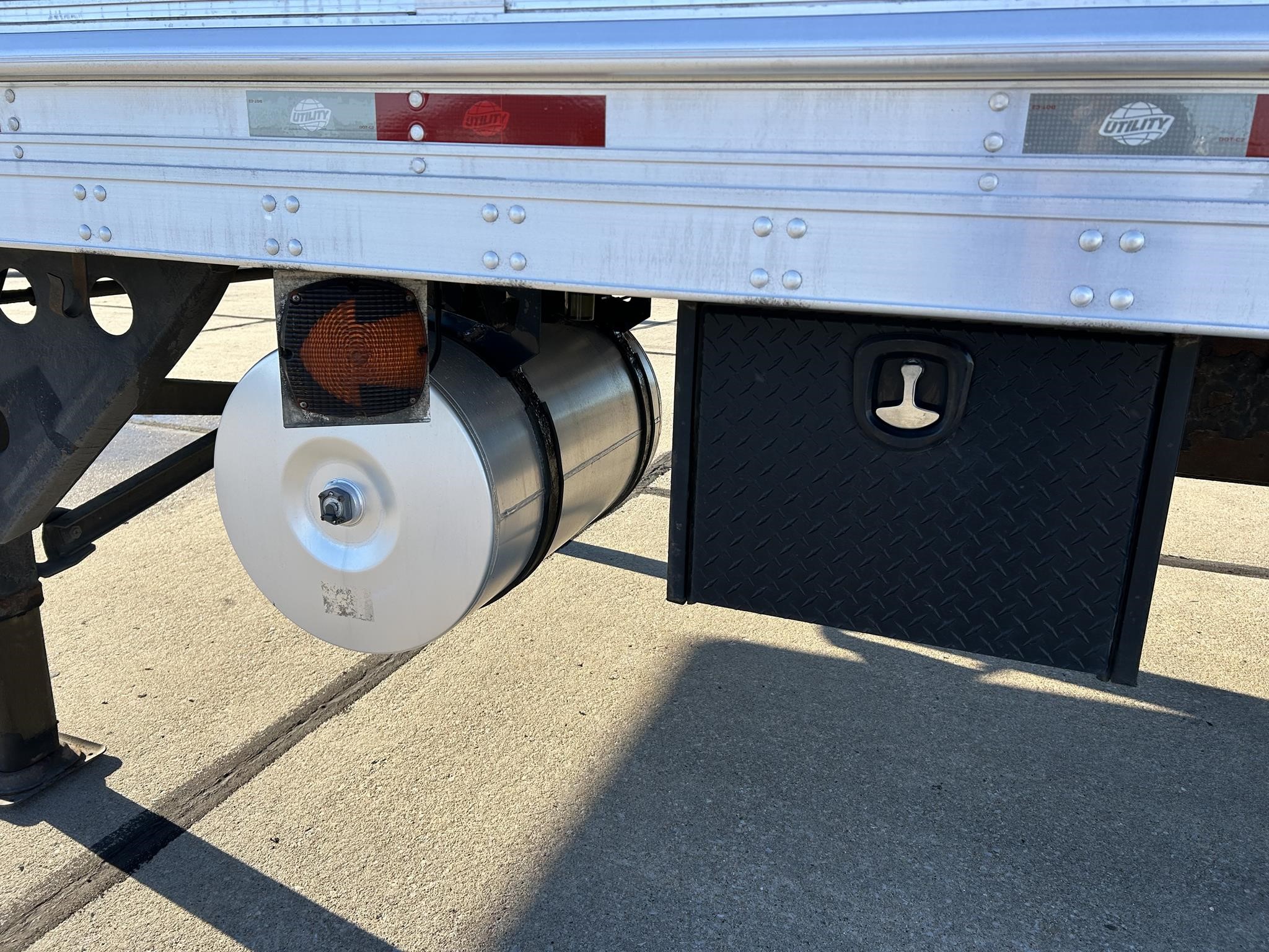 2019 UTILITY 3000R - image 4 of 6