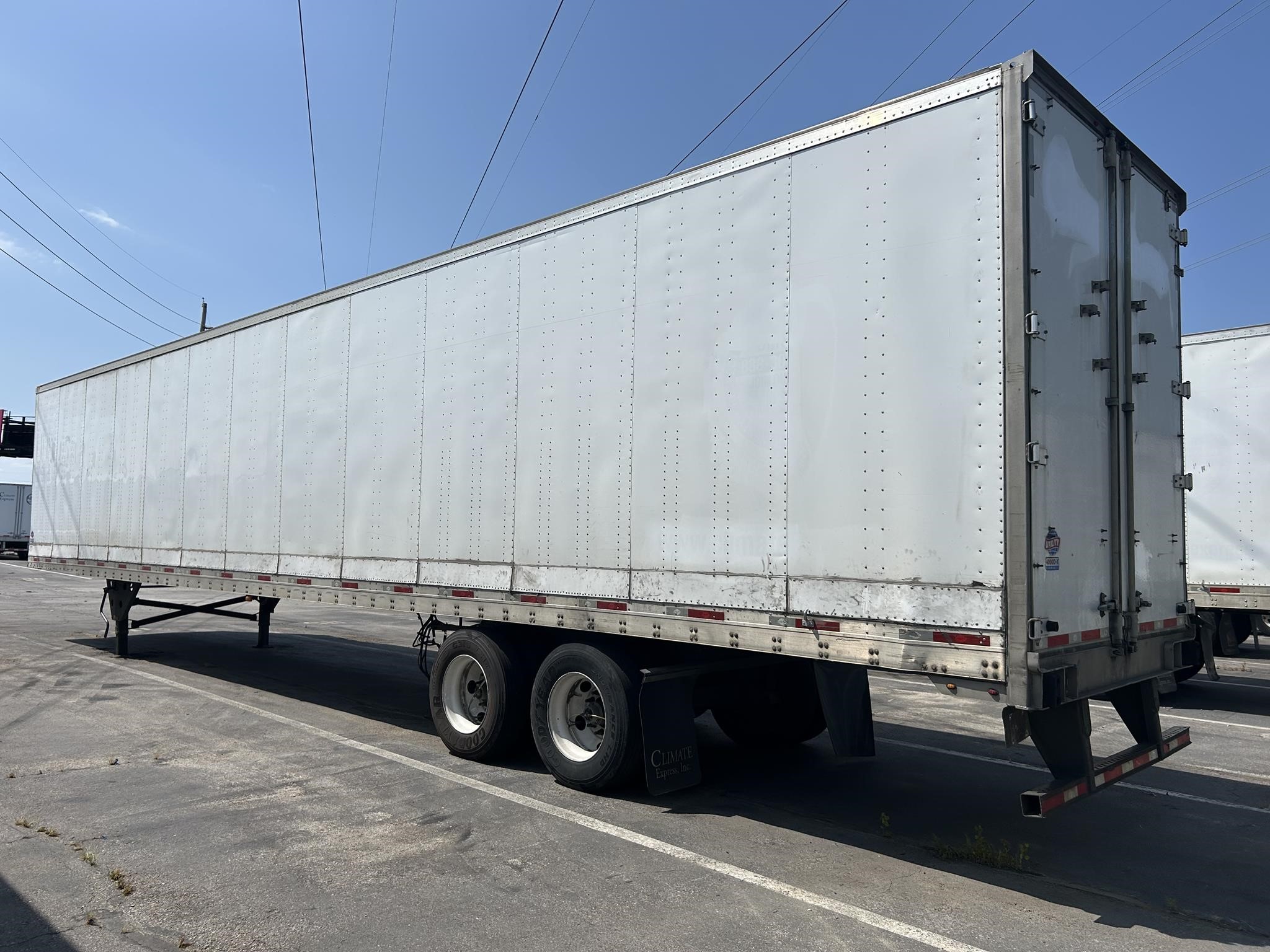 2017 UTILITY 4000D-X 10020518701 2017 UTILITY 4000D-X 10020518701