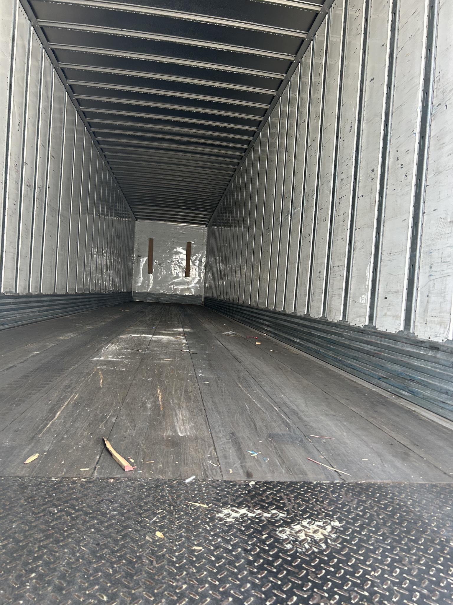 2017 UTILITY 4000D-X 10020518727 2017 UTILITY 4000D-X 10020518727