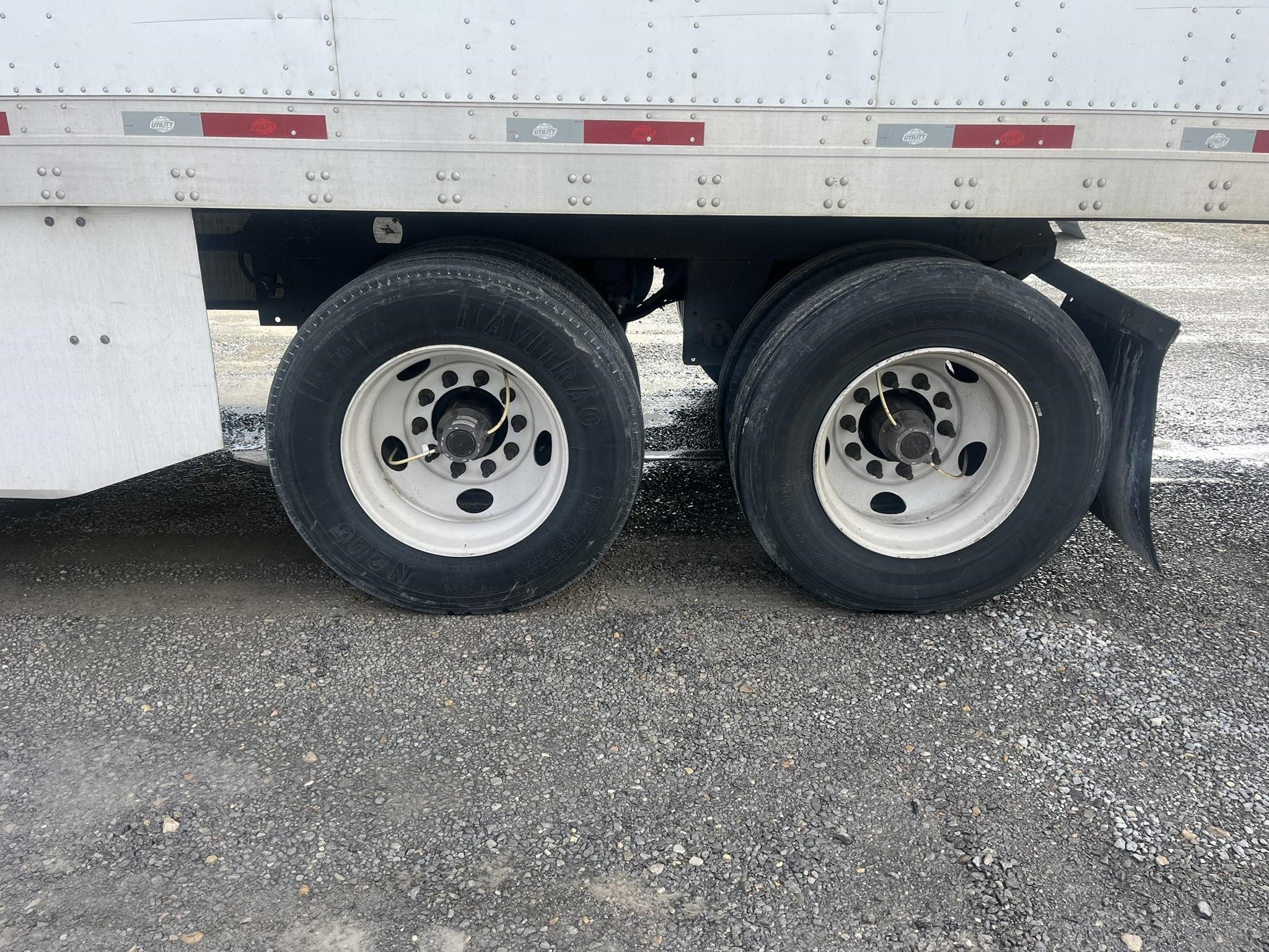 2021 UTILITY 4000D-X 2021 UTILITY 4000D-X - image 4 of 6