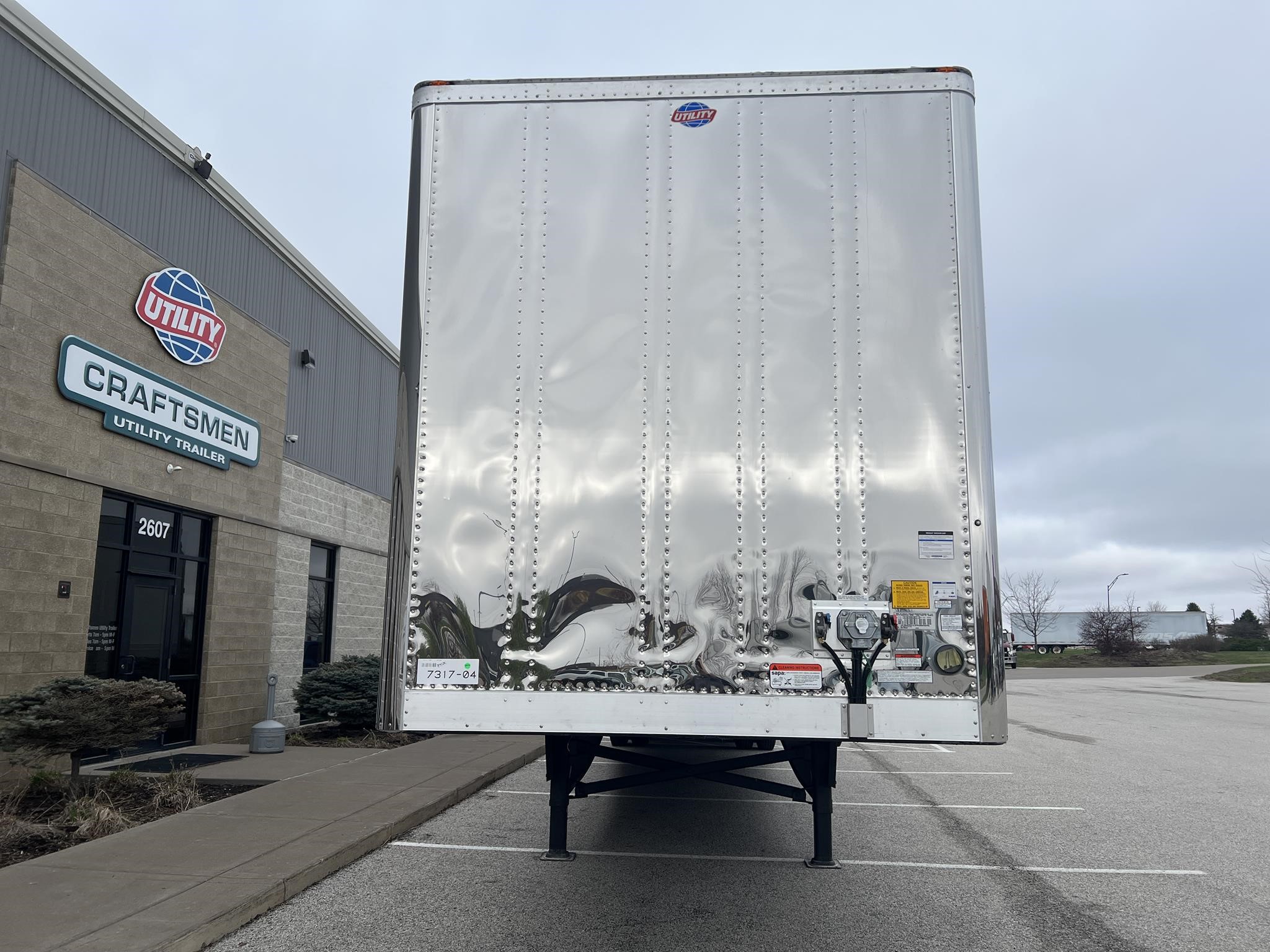 2027 UTILITY 4000D-X 2027 UTILITY 4000D-X - image 2 of 6