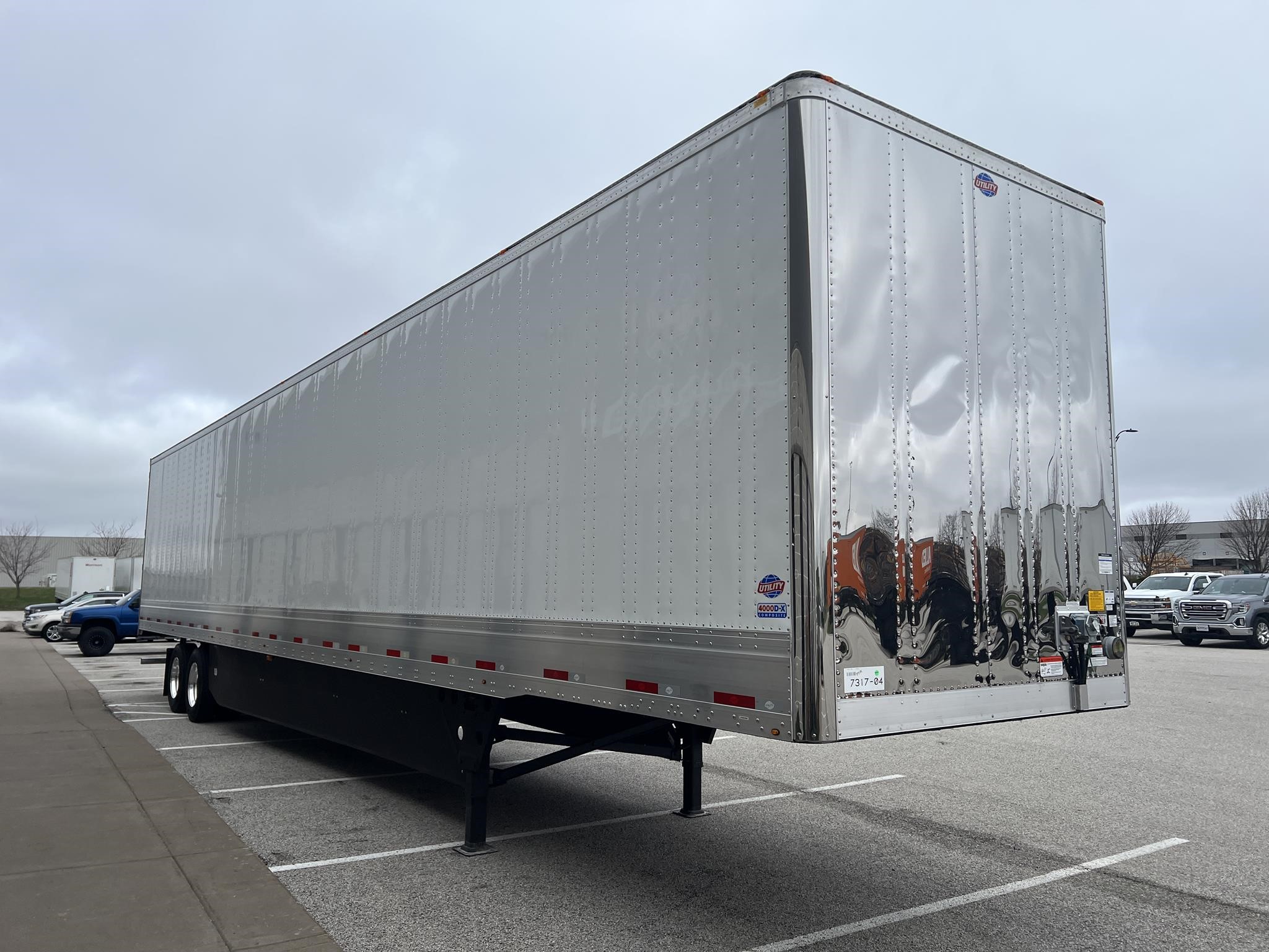 2027 UTILITY 4000D-X 2027 UTILITY 4000D-X - image 1 of 6