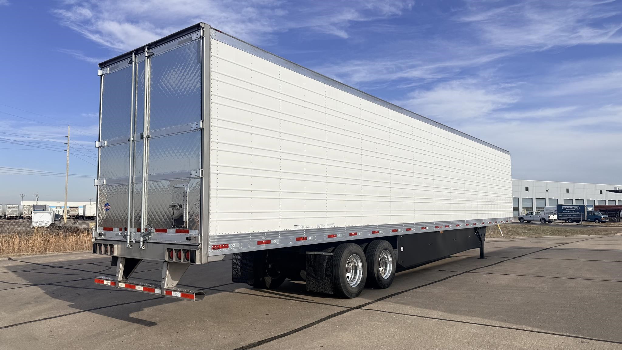 2027 UTILITY 3000R 10026237706 2027 UTILITY 3000R 10026237706
