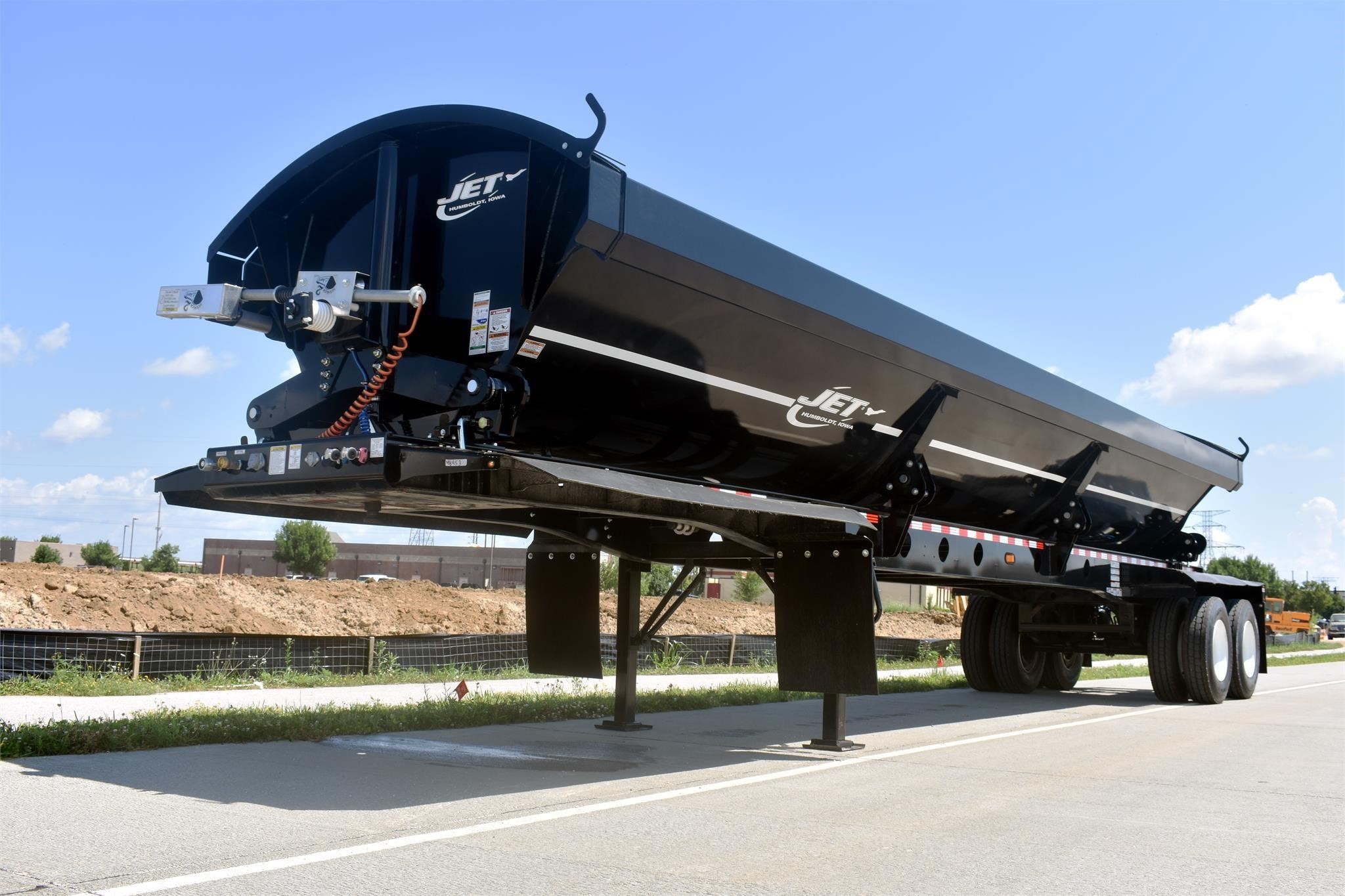 2027 JET TANDEM AXLE 2027 JET TANDEM AXLE - image 1 of 6