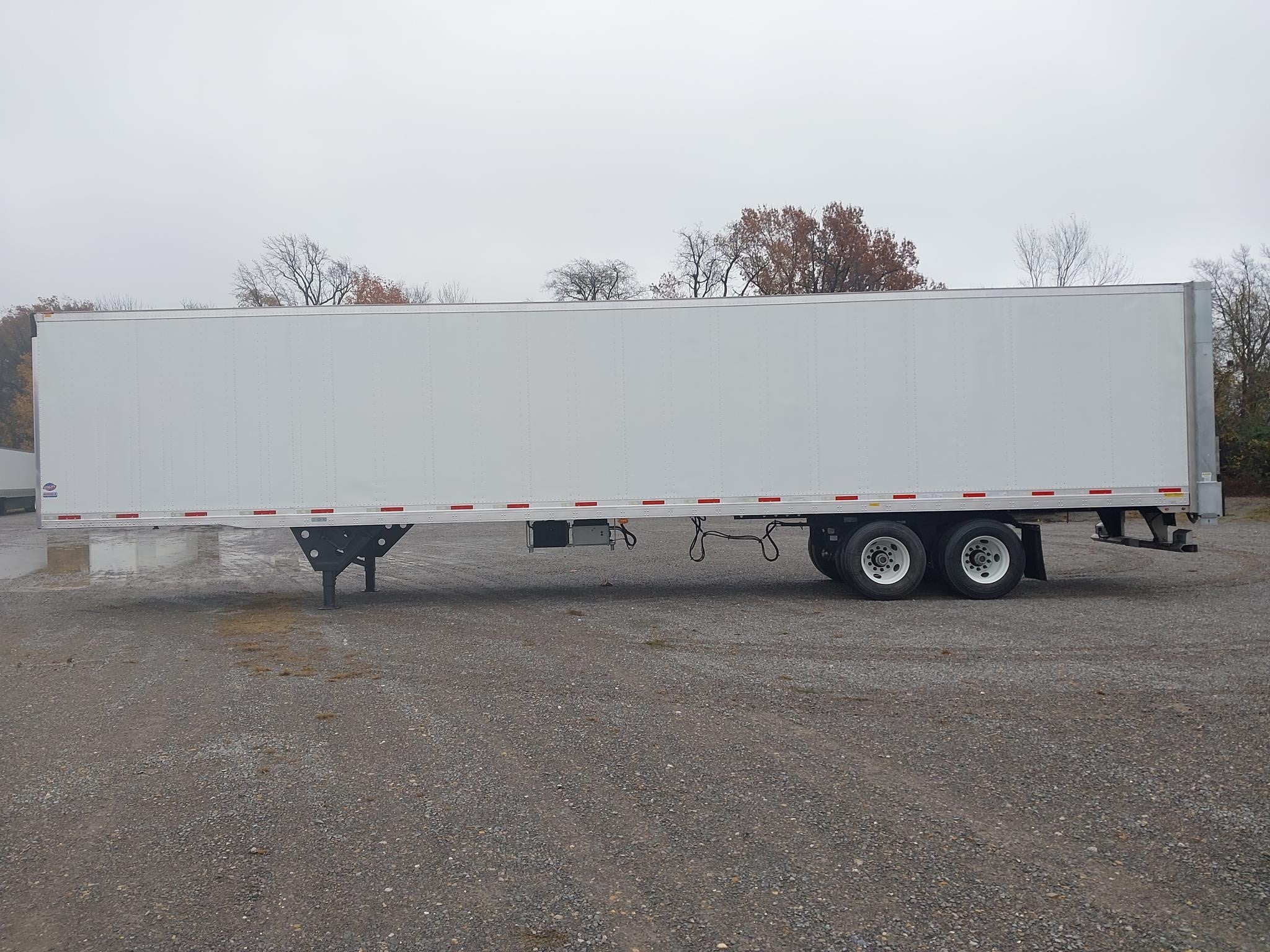 2027 UTILITY 4000D-X 2027 UTILITY 4000D-X - image 3 of 6