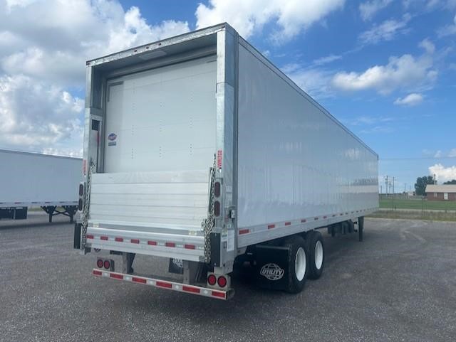 2026 UTILITY 4000D-X 11032570327 2026 UTILITY 4000D-X 11032570327