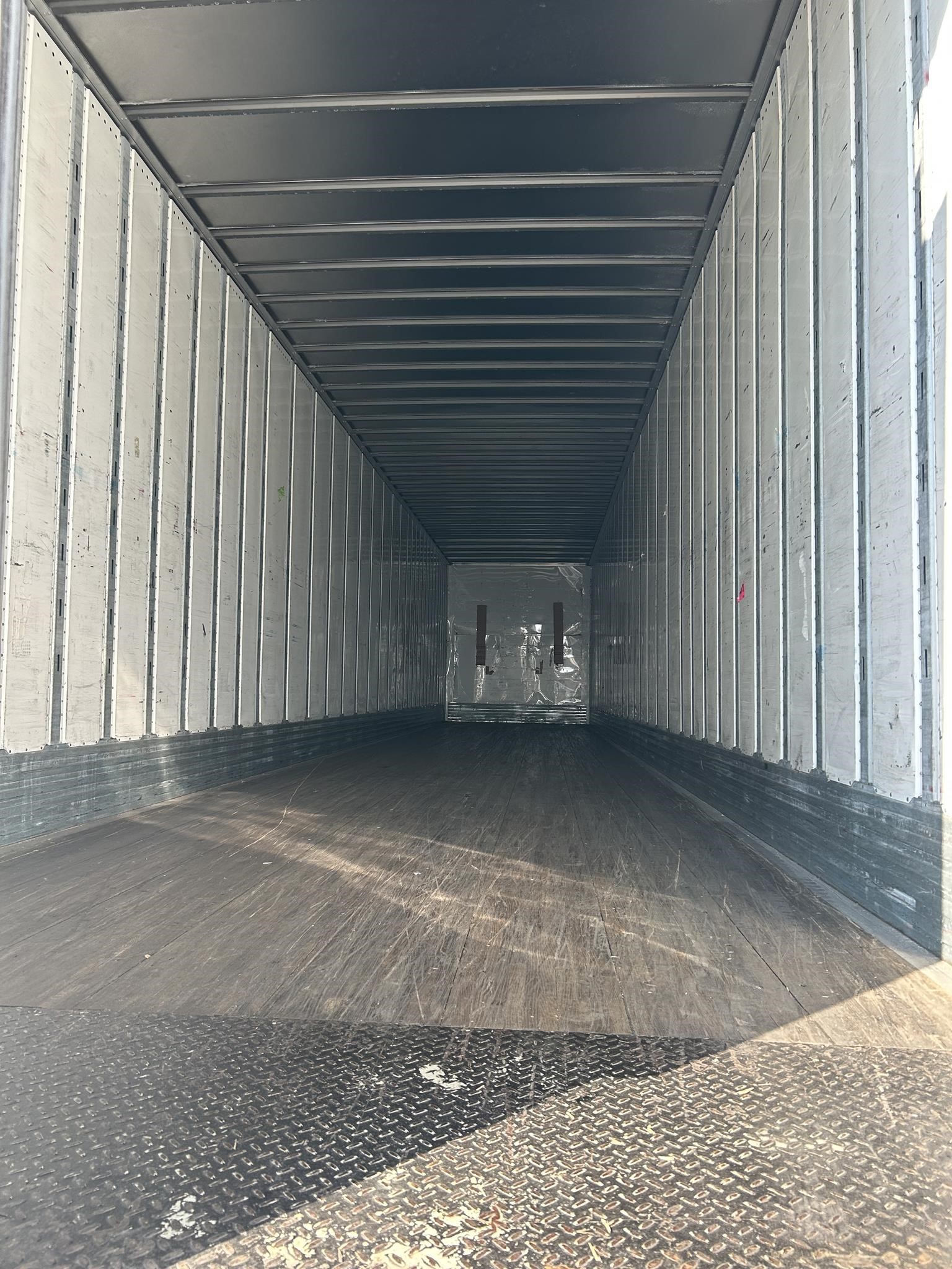 2017 UTILITY 4000D-X 11034473727 2017 UTILITY 4000D-X 11034473727
