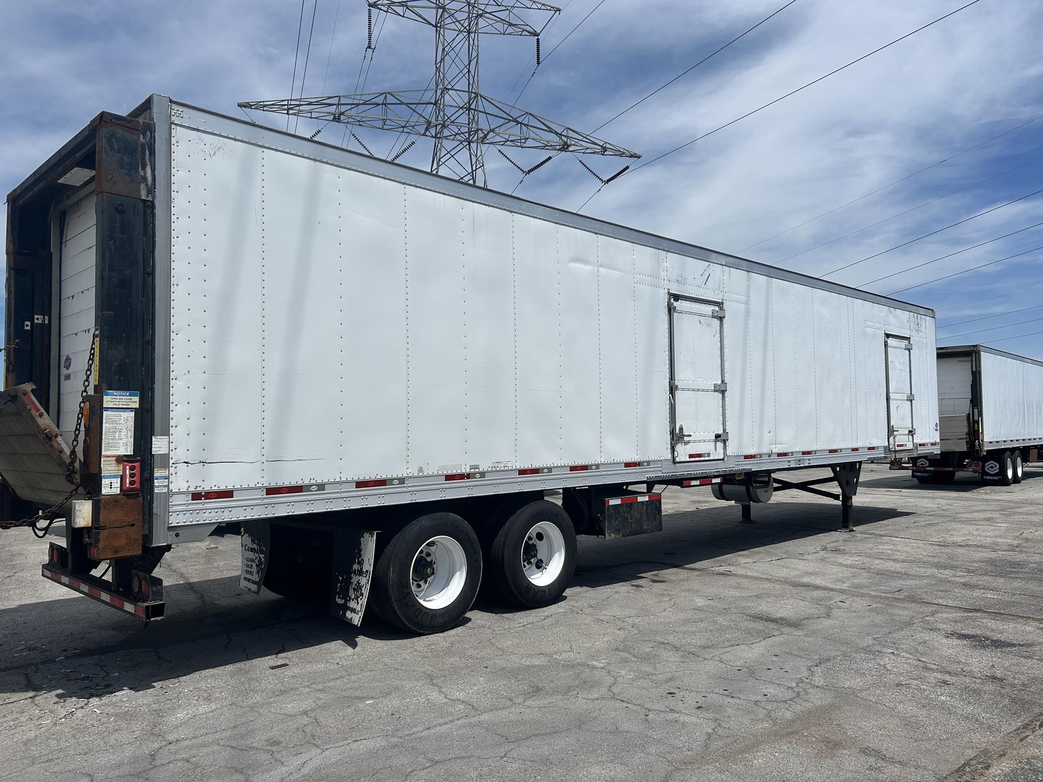 2012 UTILITY 3000R 11034527083 2012 UTILITY 3000R 11034527083
