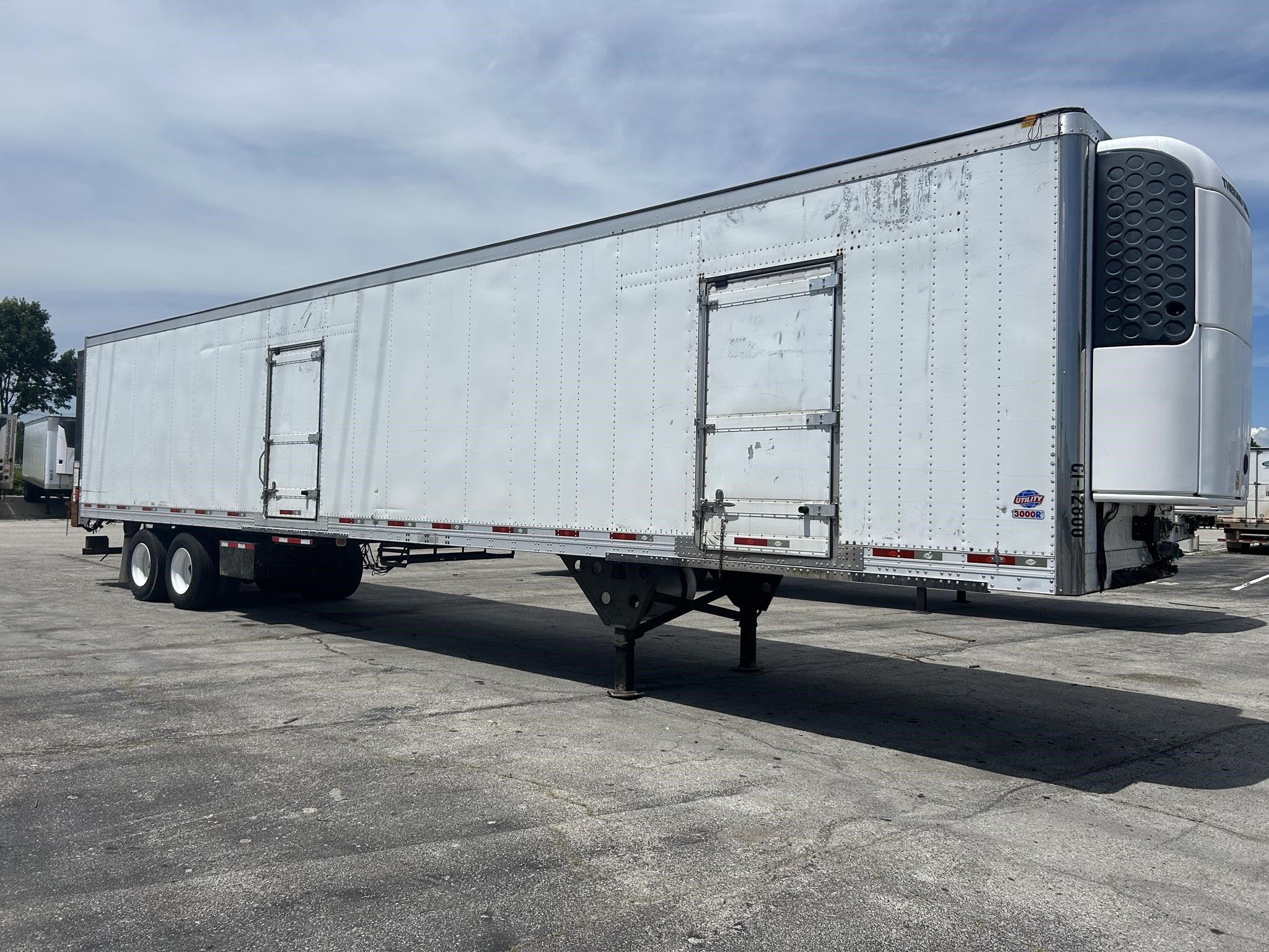 2012 UTILITY 3000R 2012 UTILITY 3000R - image 1 of 6