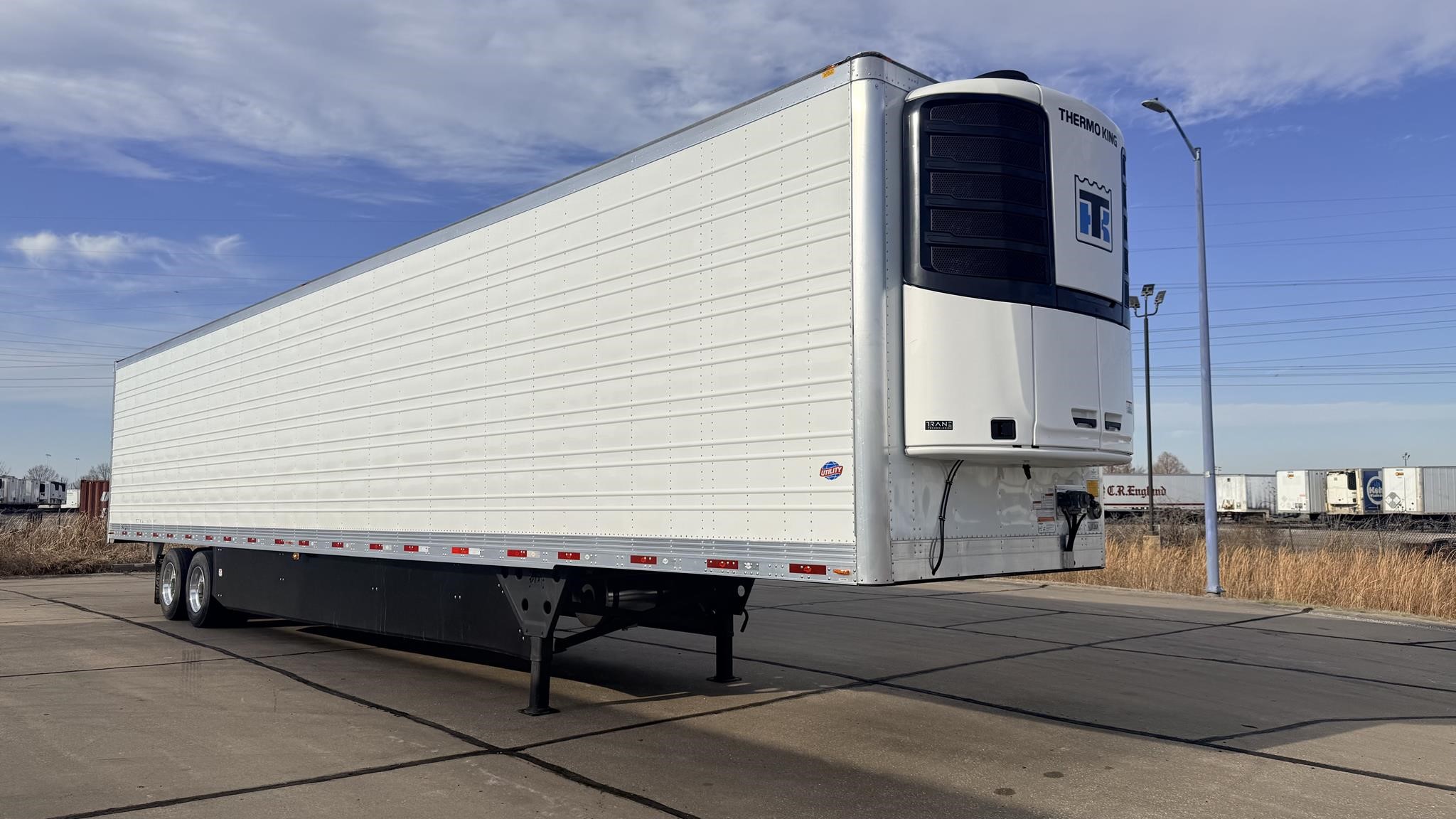 2027 UTILITY 3000R 2027 UTILITY 3000R - image 1 of 6