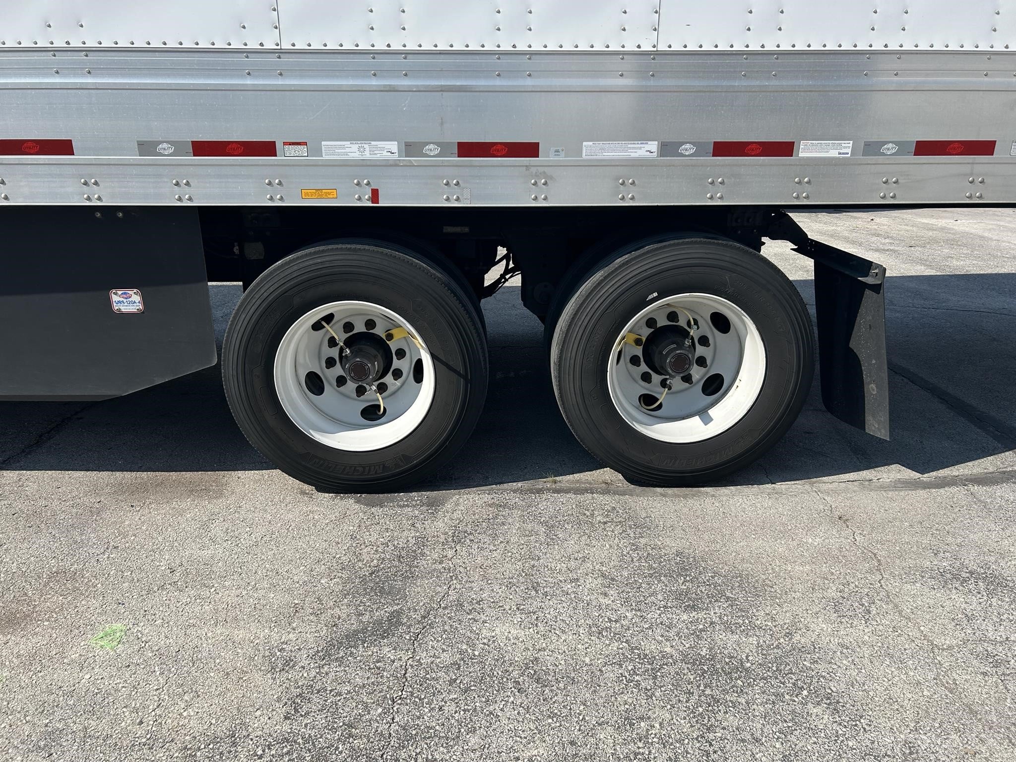 2024 UTILITY 4000D-X 11042038882 2024 UTILITY 4000D-X 11042038882