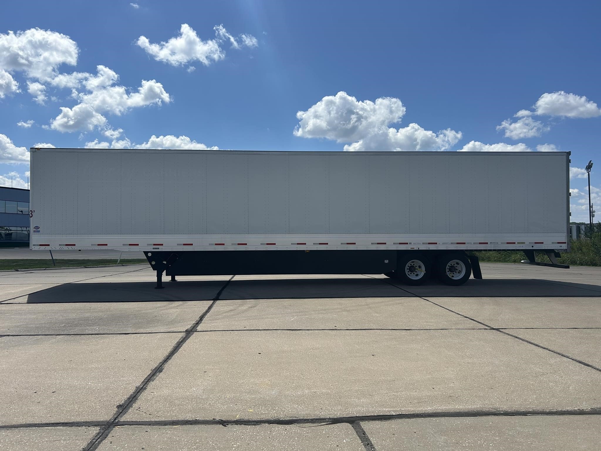 2025 UTILITY 4000D-X 11042365677 2025 UTILITY 4000D-X 11042365677