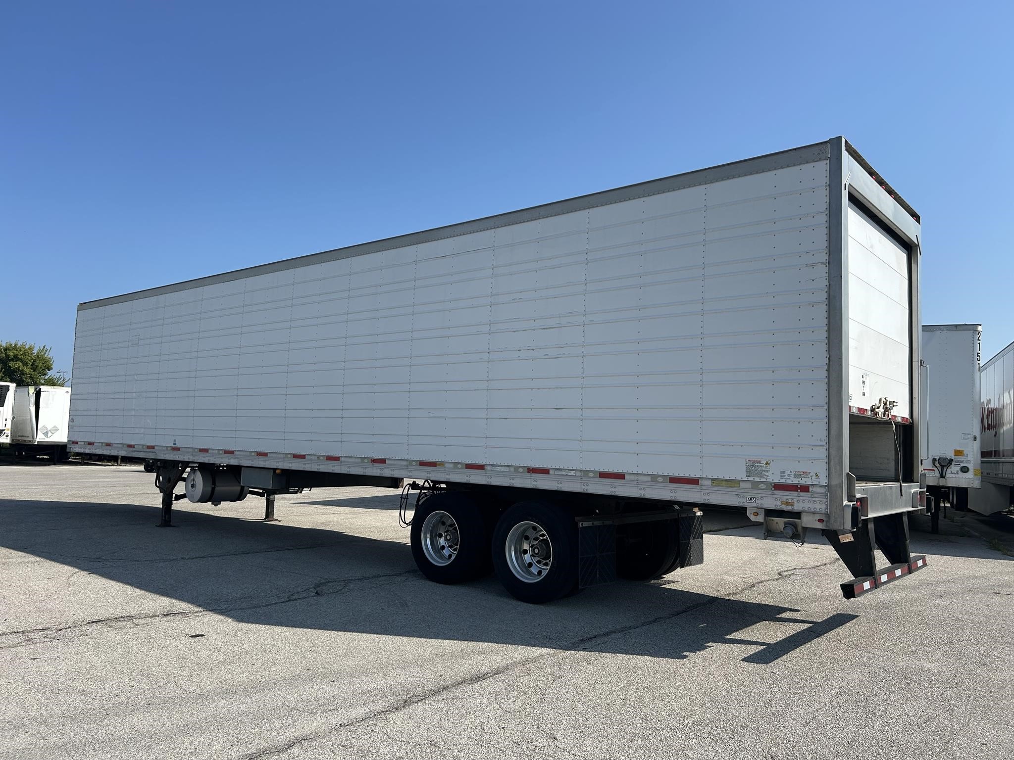 2015 UTILITY 3000R 11042692167 2015 UTILITY 3000R 11042692167