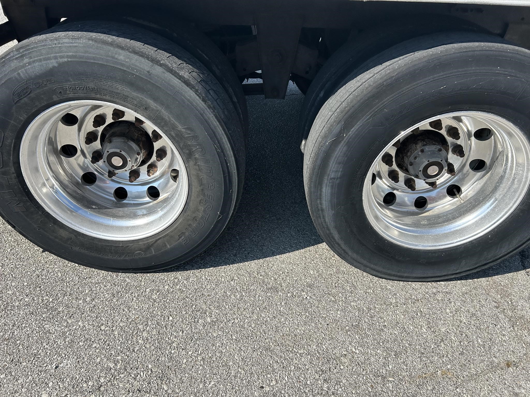 2015 UTILITY 3000R 11042692214 2015 UTILITY 3000R 11042692214
