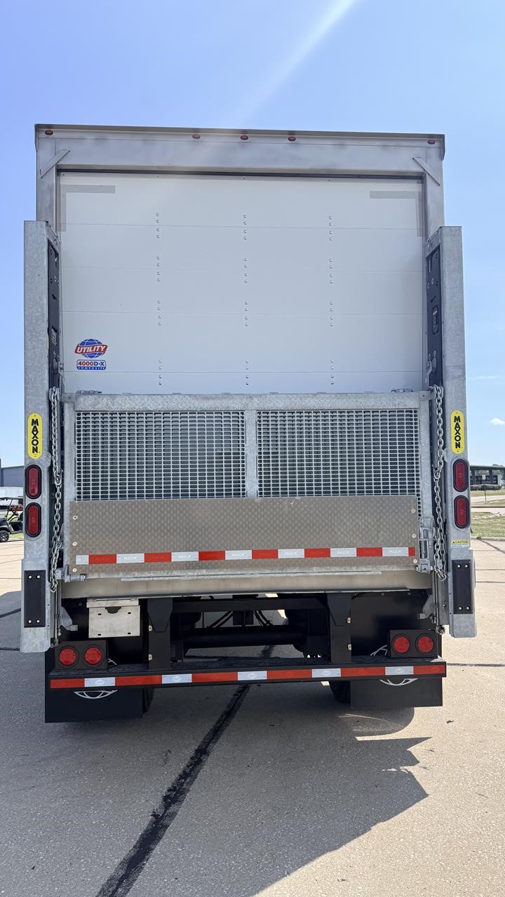 2027 UTILITY 4000D-X 11043305410 2027 UTILITY 4000D-X 11043305410