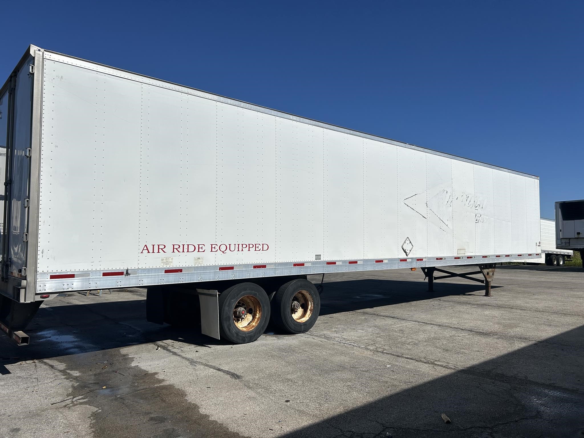 2008 UTILITY 4000D-X 11049878973 2008 UTILITY 4000D-X 11049878973