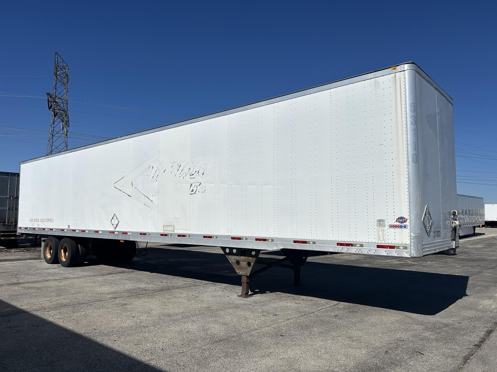 2008 UTILITY 4000D-X 11049878996 2008 UTILITY 4000D-X 11049878996